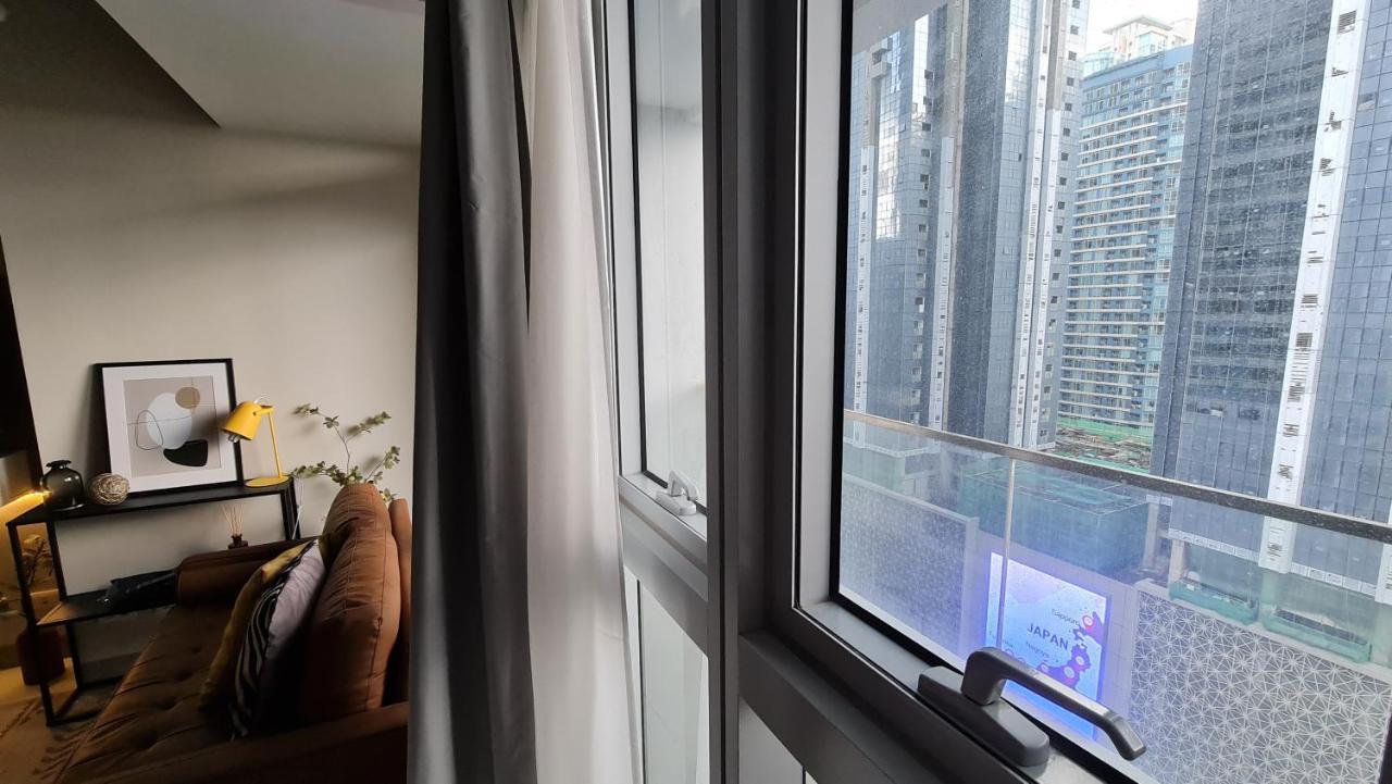 Luxe Bonifacio Global City Taguig Uptown Condo Hotel 1 Bedroom Suite Exterior foto