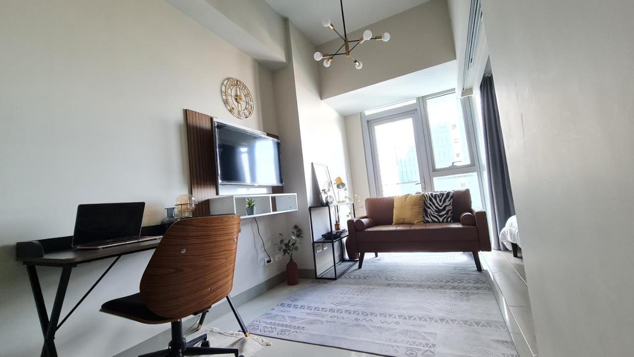 Luxe Bonifacio Global City Taguig Uptown Condo Hotel 1 Bedroom Suite Exterior foto